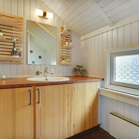 Norna - 300m From The Sea By Interhome Feriehus Store Fuglede