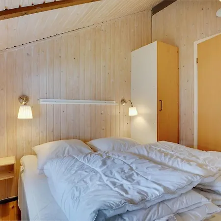 Norna - 300m From The Sea By Interhome *